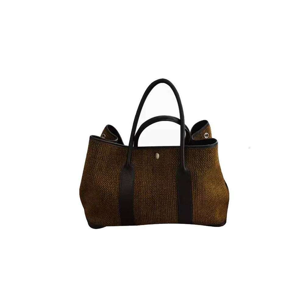 New Woven Fashion Casual Tote 2024 Summer Commuter Shoulder Personalized Large Capacity Women's Bag