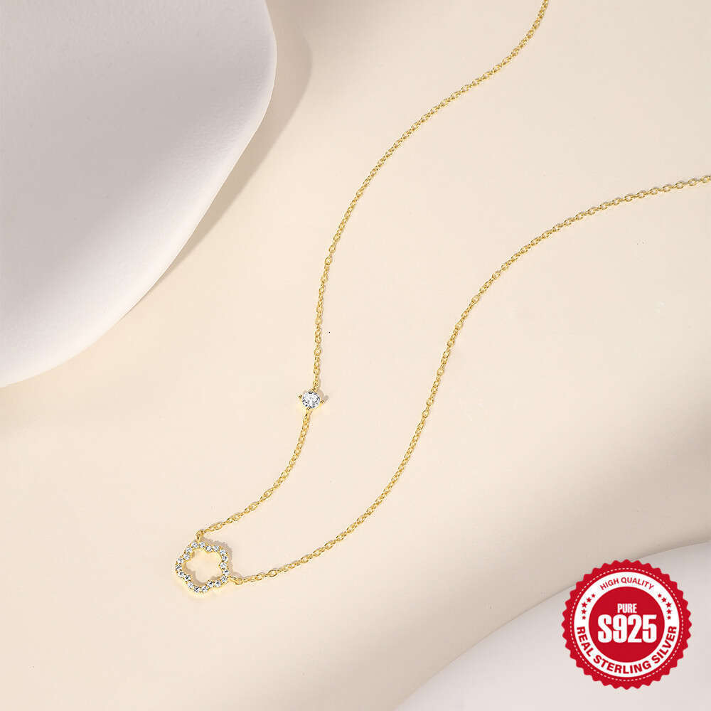 Light S Pure Sier Ins Simple Exquisite Five-Petal Flower Hollow Inlaid Dia Super Shiny Elegant Collarbone Necklace for Women