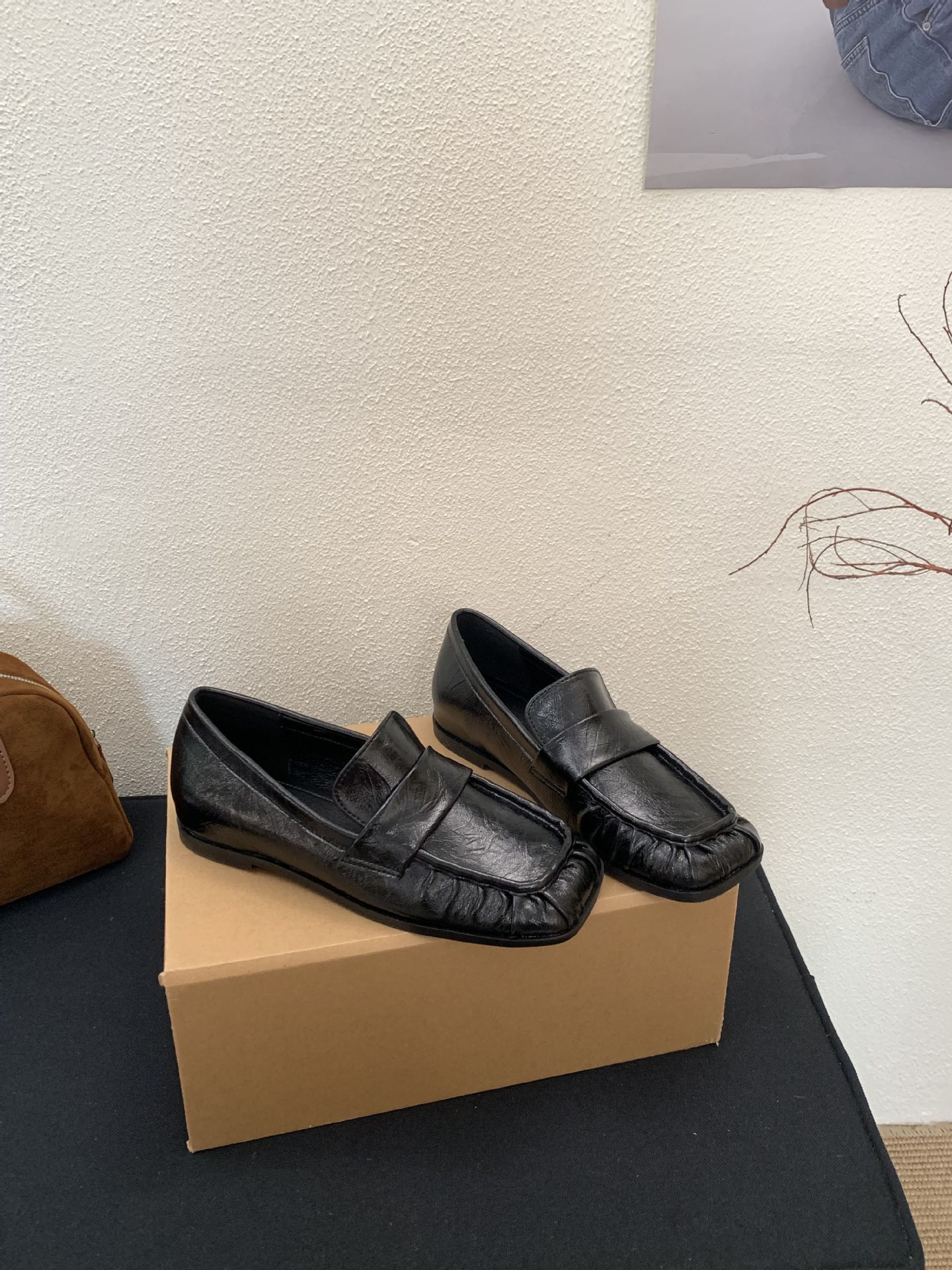 Designer British style square toe pleated casual leather shoes 2025 new Le Fu shoes fashionable women's flat shoes