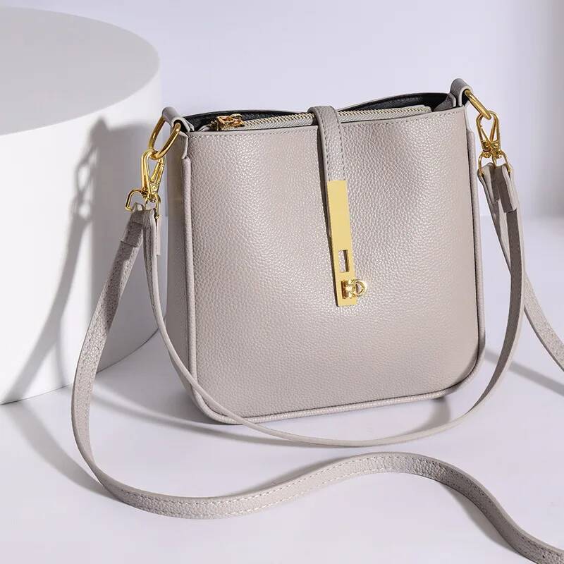 Light genuine leather women's crossbody high quality handbag Fashion underarm bag French versatile Shoulder Bag