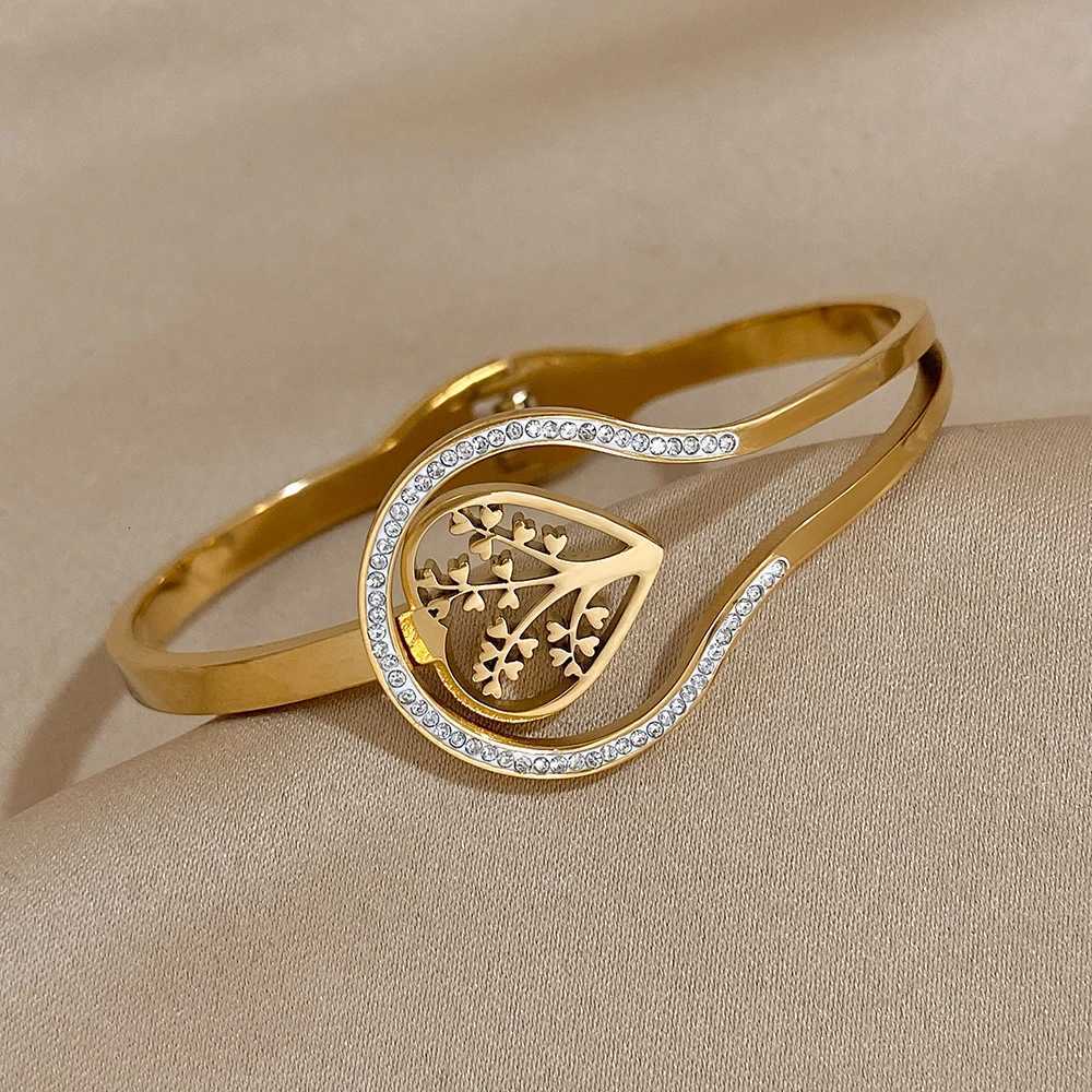 Exquisite Life Of Tree Cuff Bracelet for Women Fashion Gold Plated Stainless Steel Bangle Bracelets Jewelry Gifts Y250904