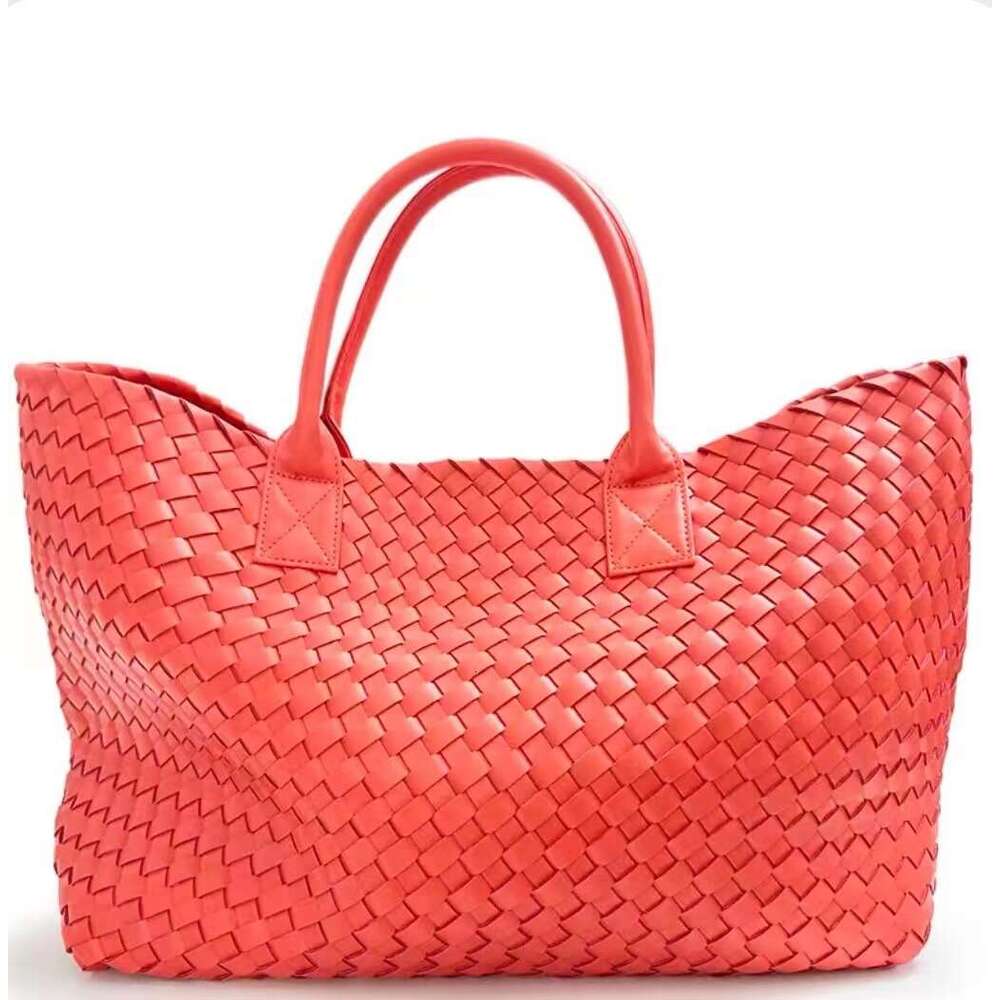 2025 New Woven Tote Fashion High-end Celebrity Style Trendy Handbag Shoulder Bag