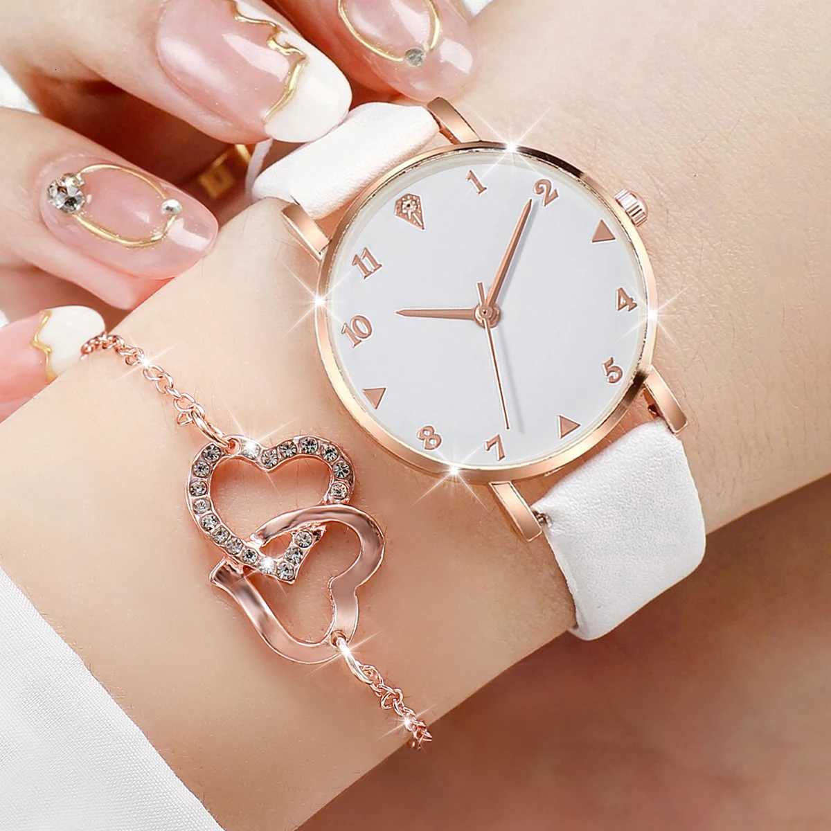 6PCSSet Fashion Wens Watch Leather Band Quartz Watches Double Jewelry SetWithout Box X250904