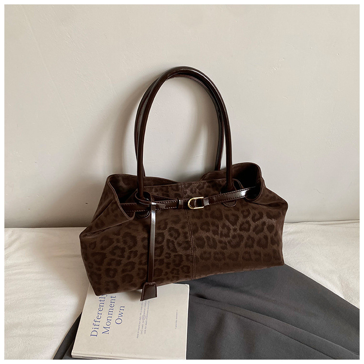Retro Women s Handbag Fashionable Leopard Print Shoulder Bag Autumn New Designer Bag Large Capacity Women s Shoulder Bag