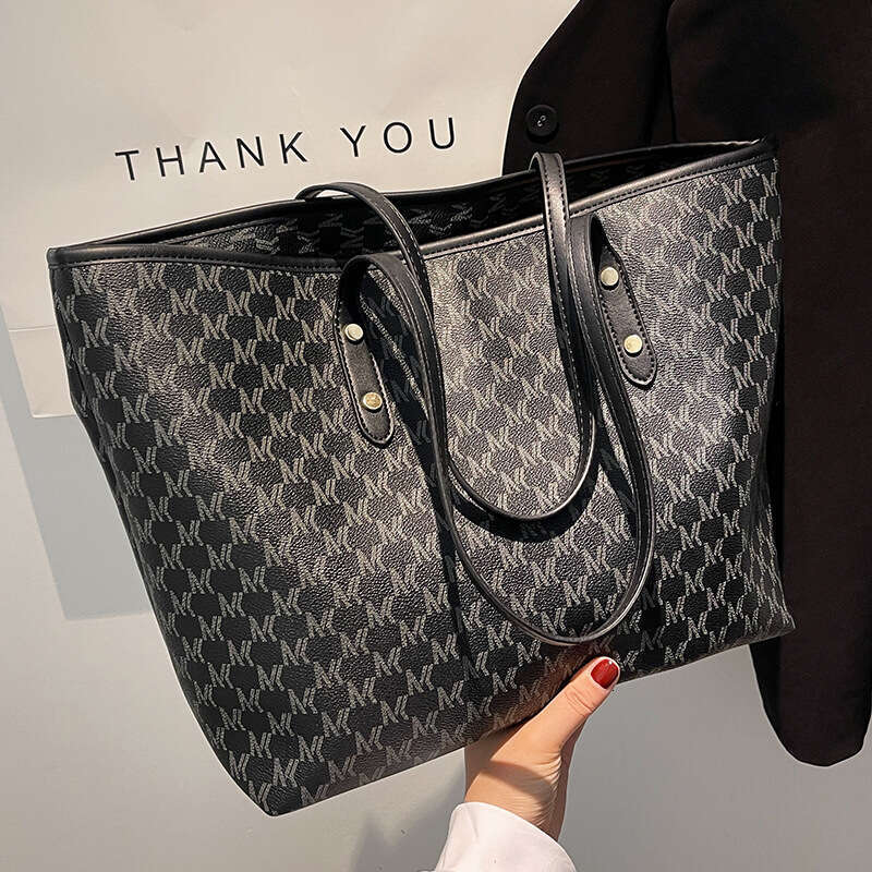 Women's High-End Capacity Niche Versatile Commuter New Trendy Texture Free shipping Luxury Handbag Tote Large Bag