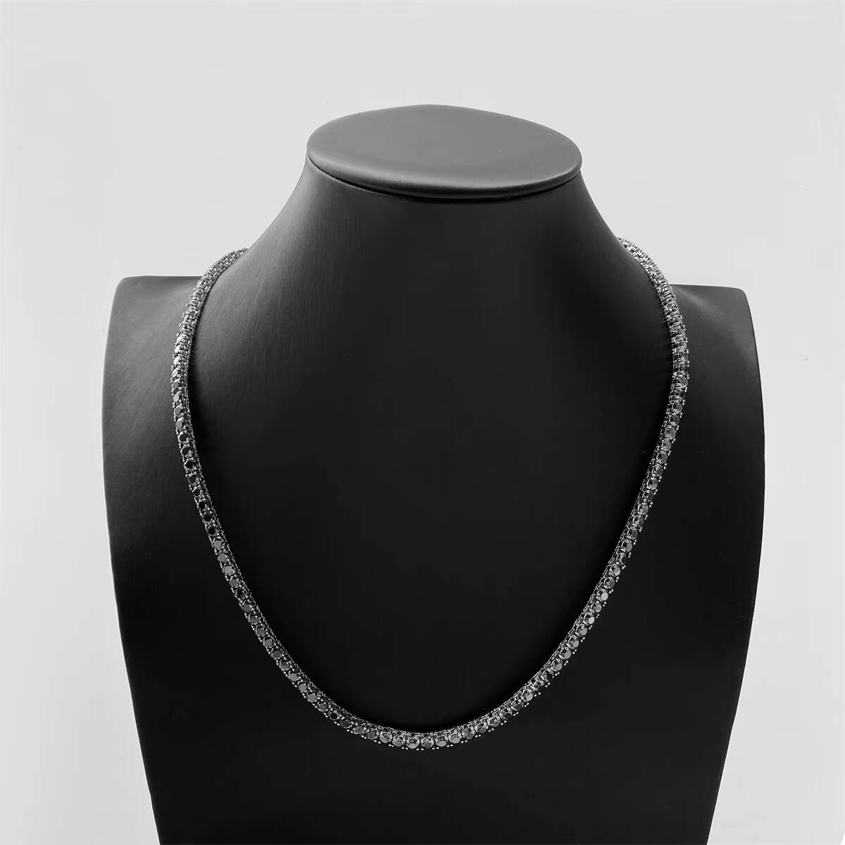 S925 Silver Necklace Chain with Iced out Moissanite Pendant Black Jewelry Iced out Moissanite Chain