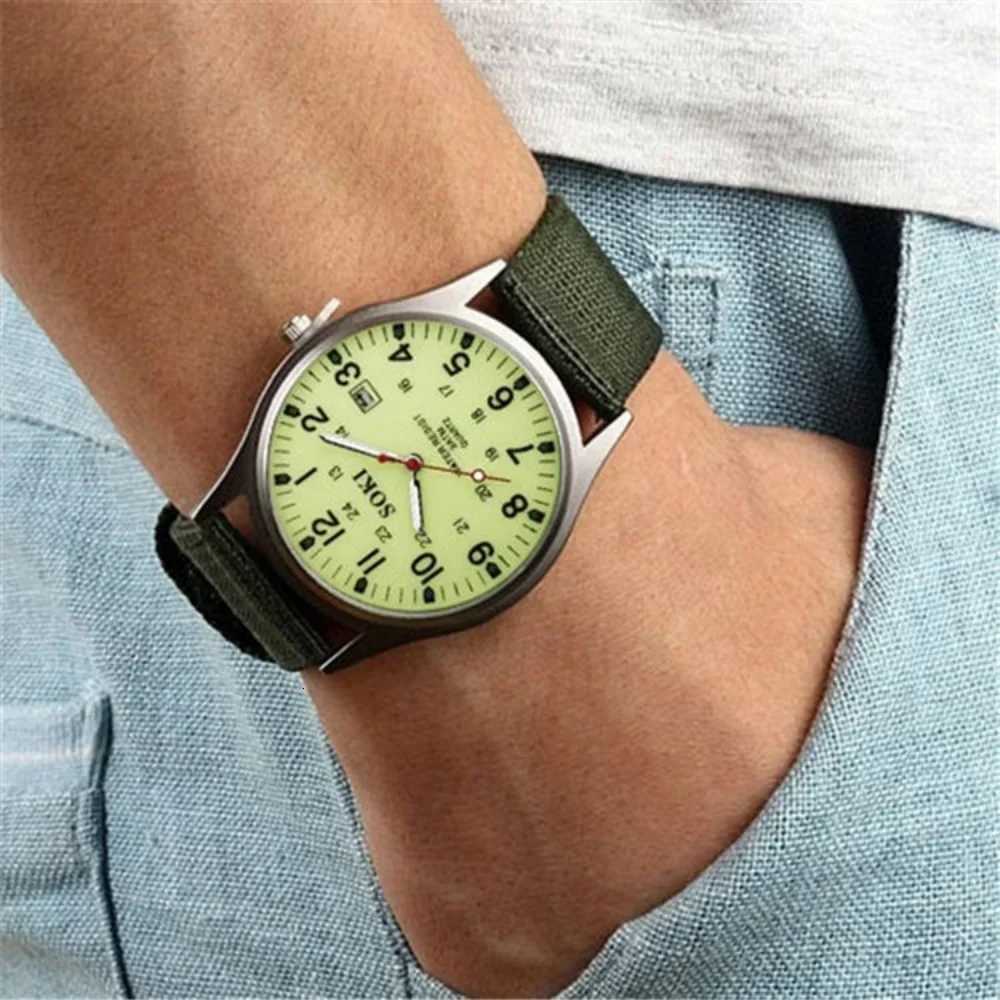 Fashion Mens Watches Luminous Hands Clock Luxury Military Sports Cndar Quartz Wristwatch Men Casual Nylon Wens Watch X250904