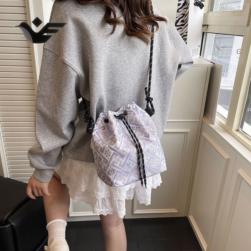 Feiyan Free Shipping New Designer Bag Luxury Shopping Bag Large Capacity Single Shoulder Bag For Women Summer Personality Casual Single Shoulder Bag F