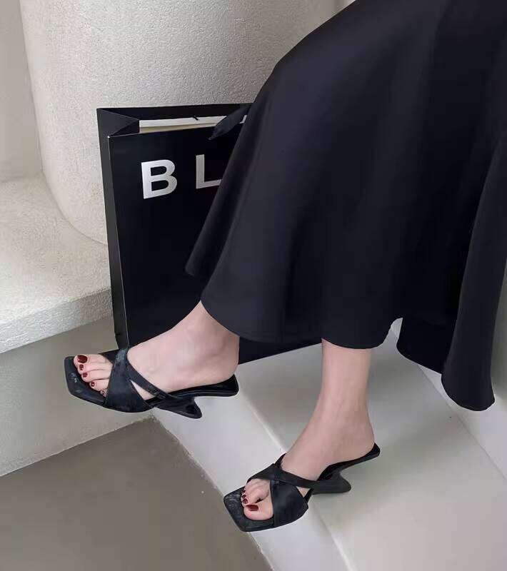 New Chinese Style National Trend Irregular Wedge Open-Toe Sandals for Women Summer Niche Design Squ Toe Designer Shoe High Heel One-Strap Slippers