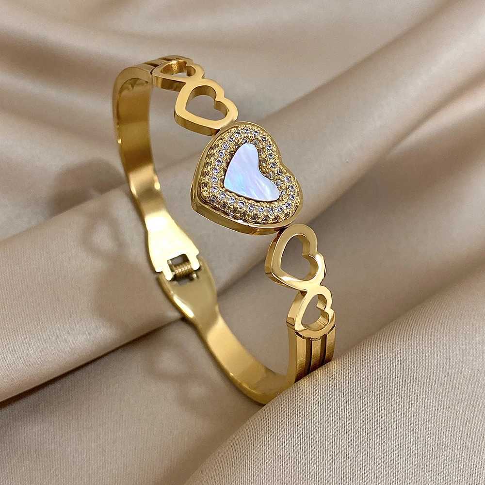 Stainless Steel Inlaid Shell Hollow Cuff Bangles for Women Fashion Gold Color Bracelet Valentines Day Gift Y250904