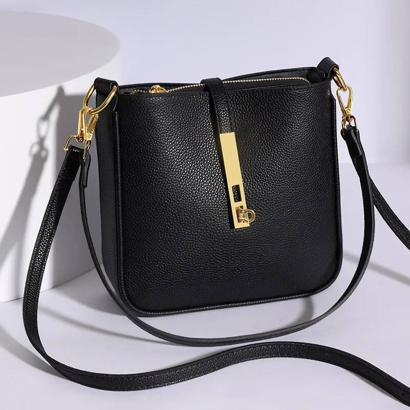 Light genuine leather women's crossbody high quality handbag Fashion underarm bag French versatile Shoulder Bag
