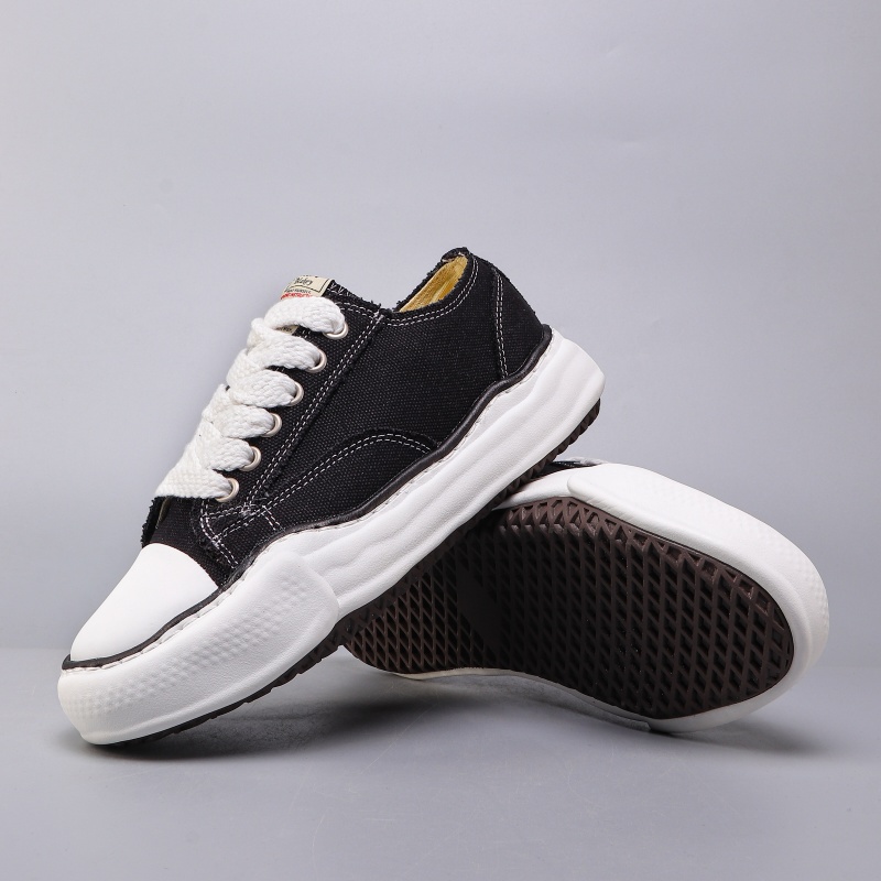New Design Unisex Retro Platform Canvas Sneakers Trendy Versatile Height Increasing Large Sizes 36-47 Athletic Shoes Street Cool Women Men Bestselling