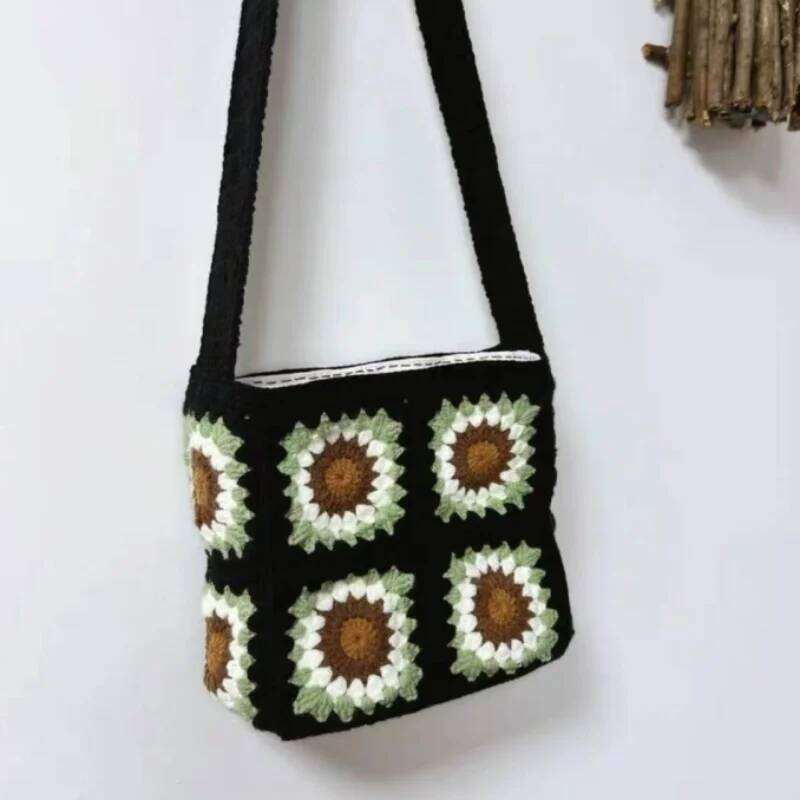 Leisure crossbody handmade woven shoulder patchwork mobile phone shopping storage bag, simple and elegant