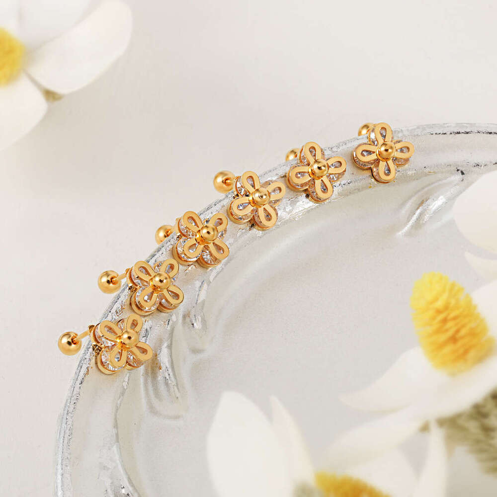 Korean Style INS New Light Niche Single Pearl Four Dia Ear Bone Stud Women Fashion Personality Versatile Titanium Steel Earrings