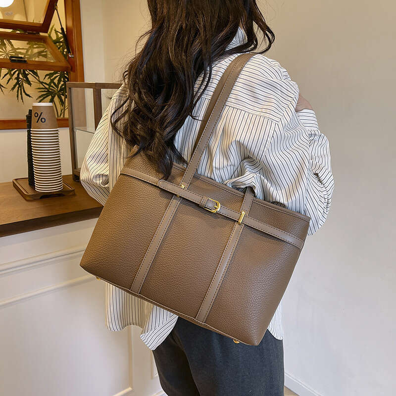 2025 New Korean Version Large Capacity for Women Versatile Commuter Tote Handbag Shoulder Bag