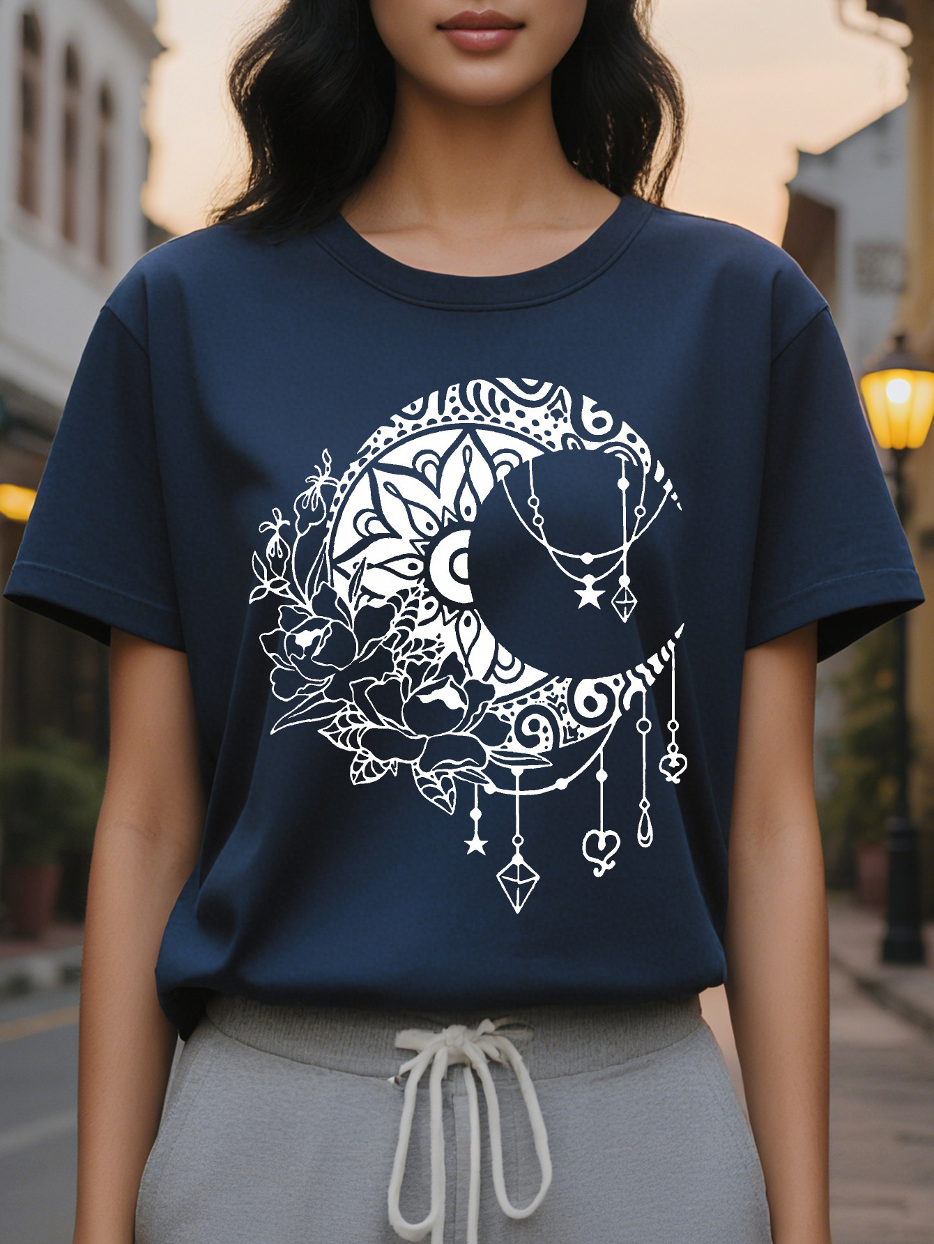 Women's Black Geometric Crescent Moon Stars Print T-Shirt Soft Stretchy Summer Casual Streetwear Top with Round