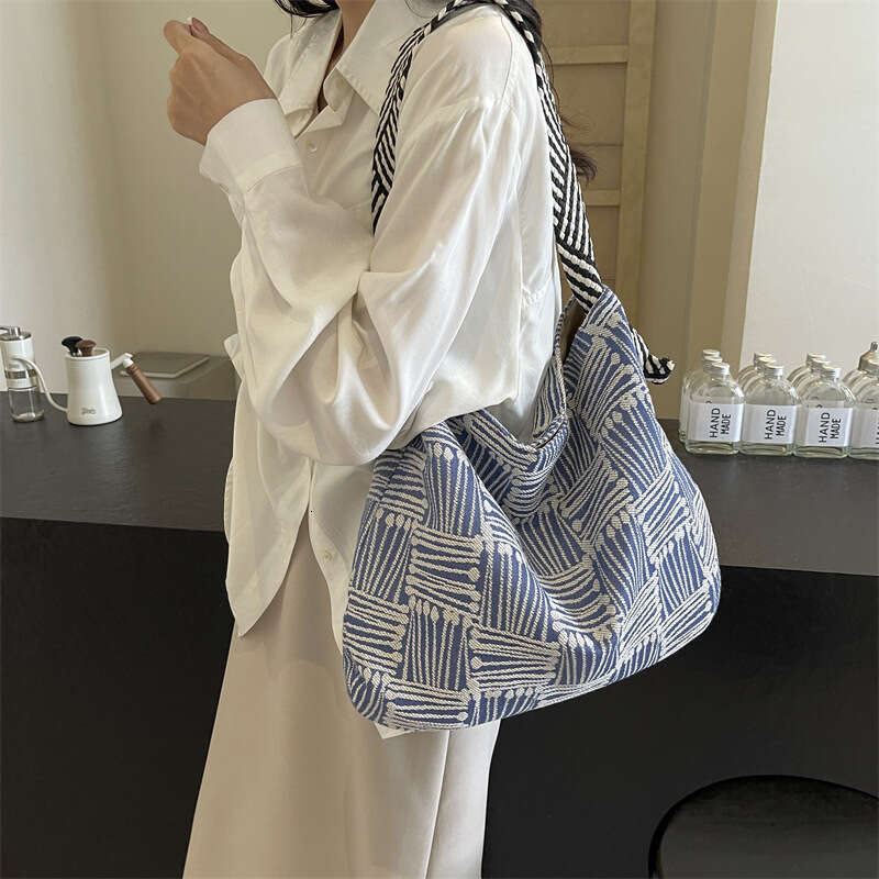 Korean Style Fashion Striped Knit 2025 New Color-Block Simple High-End Underarm Versatile Shoulder Bag