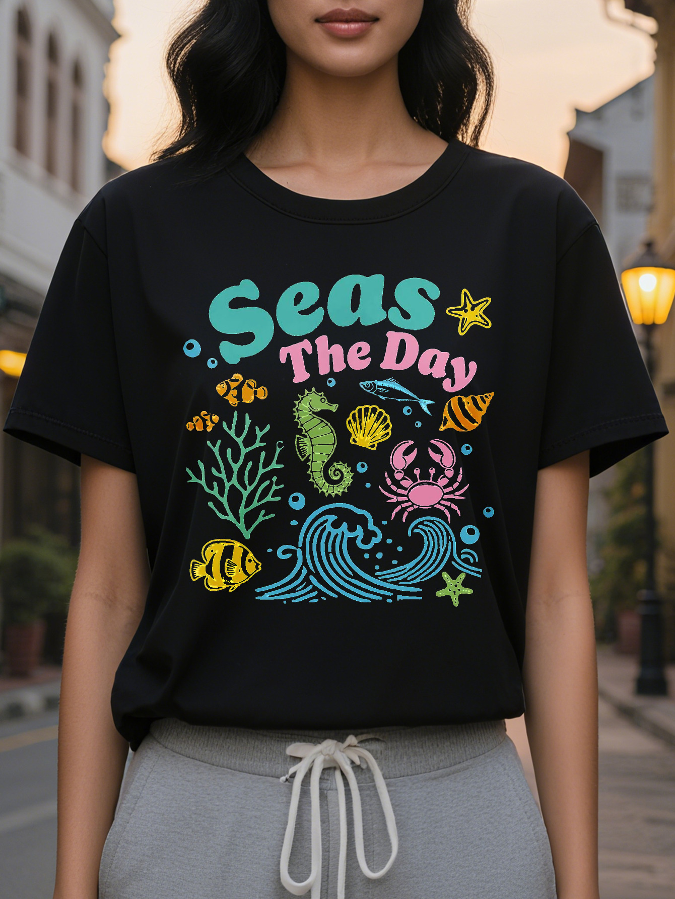Women's Seas the Day Pattern Sleeve T-shirt Casual Round Neck Colorful Marine Life Design Autumn and Winter Fashion