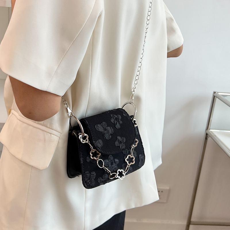 2025 Autumn New Women's Light Luxury Elegant Mini Bag Versatile Fashion Chain Crossbody Bag Korean Designer Shoulder Bag
