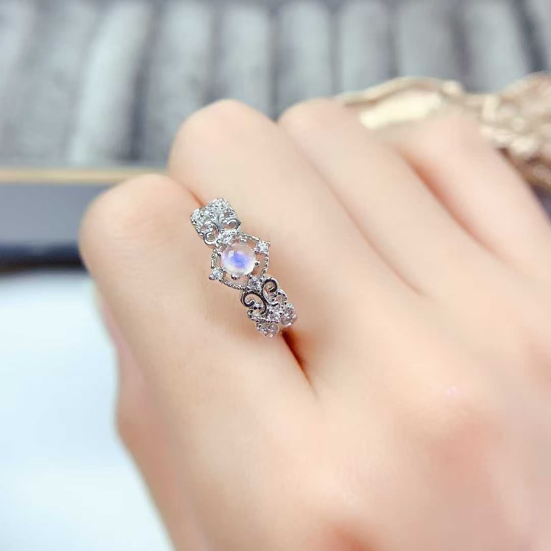 Vintage Design Silver Gemstone Ring Natural Moon Stone Ring 4mm 0.3ct Genuine Moon Stone Jewelry with 18K Gold Plating
