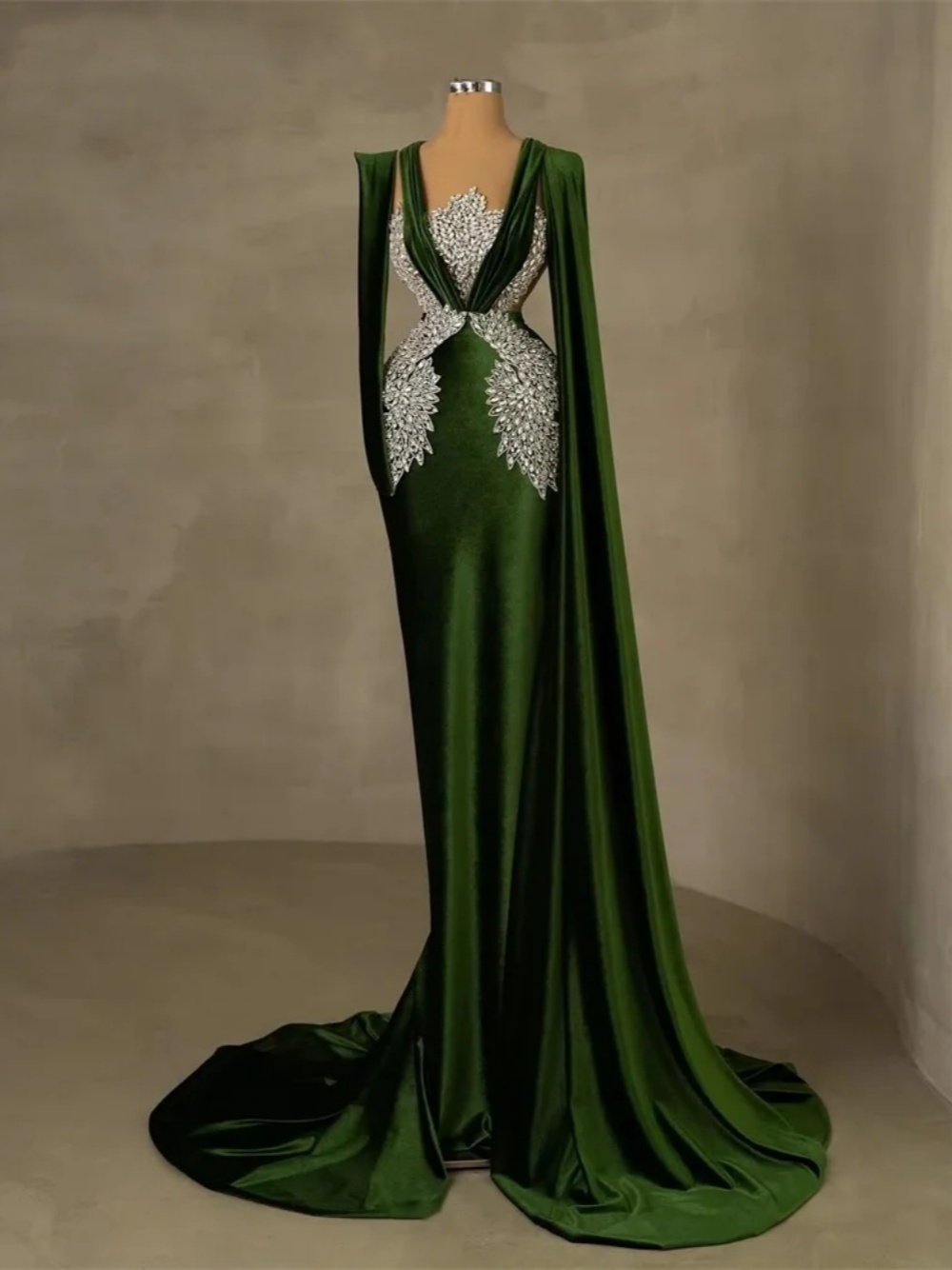 Stylish Mermaid Evening Dress V Neck Beaded Diamond Prom Gowns Sexy Long Sleeve Floor Length Party Dresses Customized