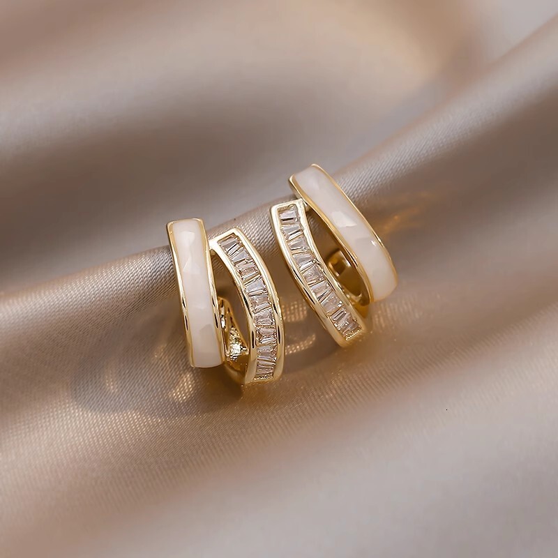 Silver Needle Oil Drop Heart Shaped Earrings By Korean INS Designer Luxury Free Shipping Light Luxury Elegant New Earrings Retro High End Women's