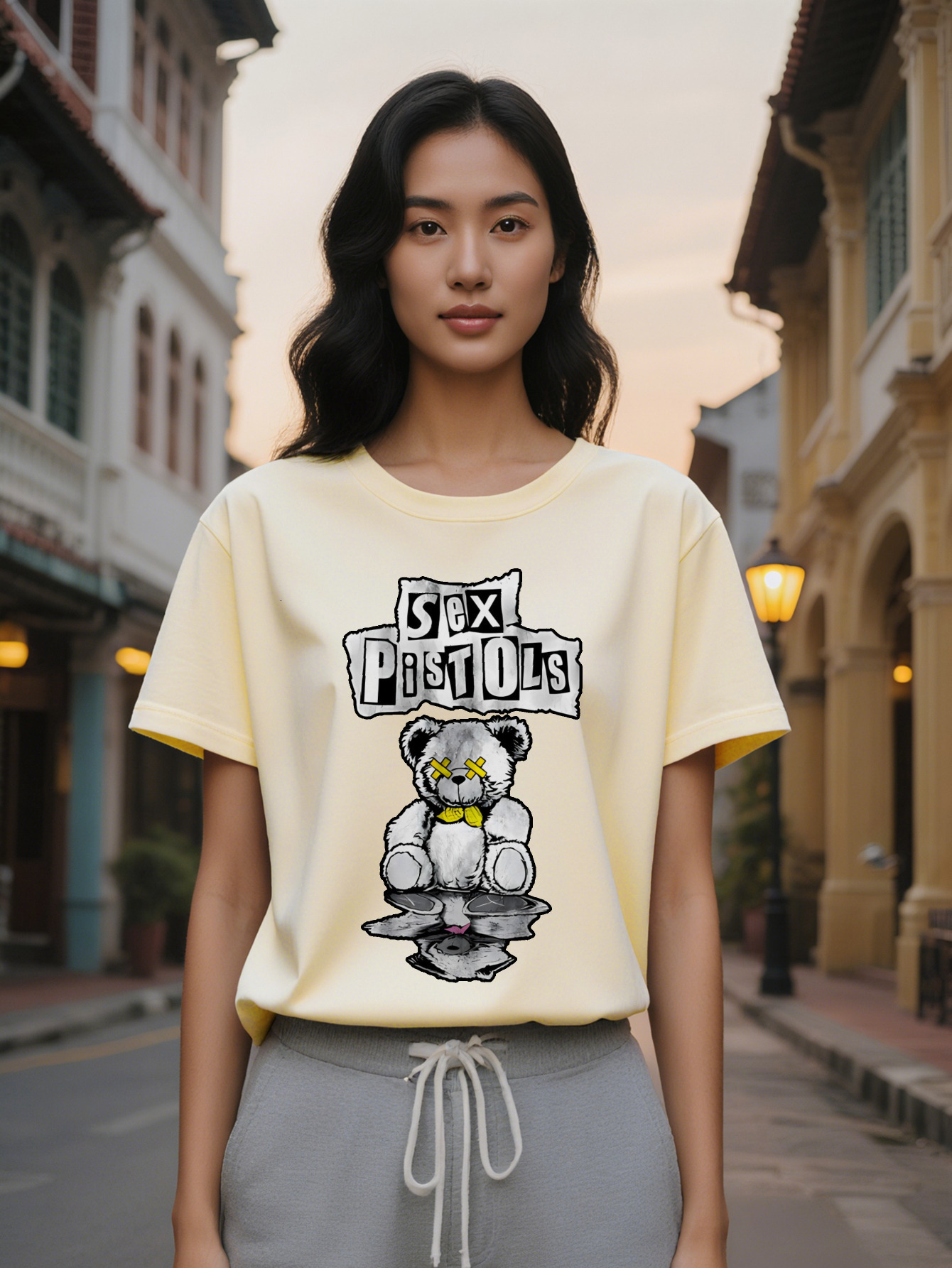 Lady Casual Versatile Round Neck T-Shirt Featuring Teddy Bear with Yellow Bow Print Perfect as a Gift for Women