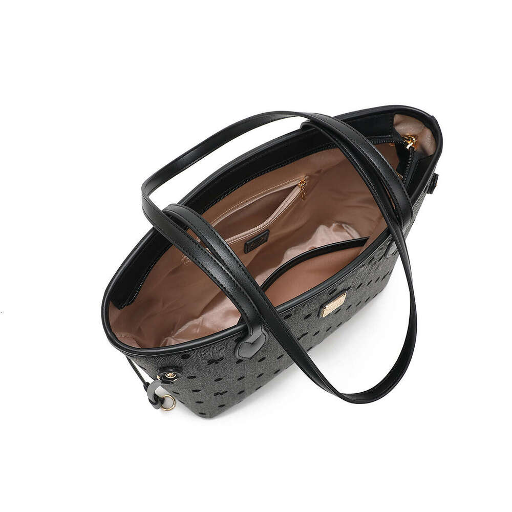 Tote Women's Fashion Trendy Polka Dot 2024 New Large Capacity Shoulder Korean Style Printed Commuter Underarm Bag