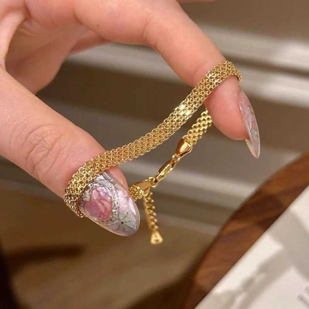 Retro Personality Woven Gold Color Str Bracelet for Women Stainl Steel Does Not Fade Exquisite Jewelry Accory GiftXJ250904