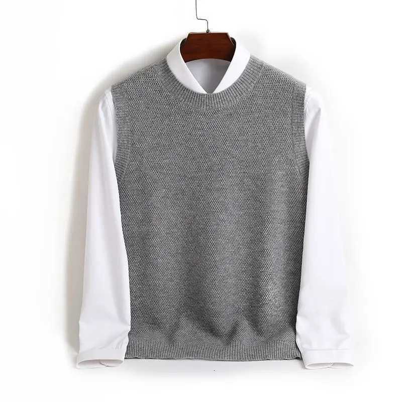 Mens Sweater Temperment Authentic AutumnWinter Sweater Tank Top Sweater Round Neck Vest Solid Color Knitted Sweater TOPXJ250904