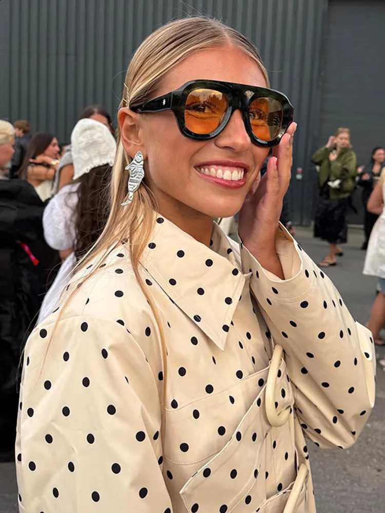 Elegant Polka Dot Belt Womens French Windbreaker Laple Full Sleeve Long Trench Jackets Female 2025 Autumn Fashion Lady Outwears 250904