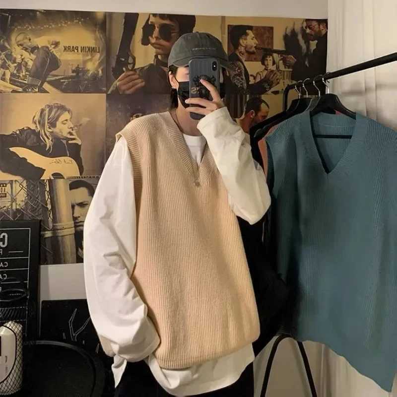 Knit Sweater Male Sleeveless Mens Clothing Plain Solid Color Waistcoat Vest V Neck Blue Plus Size Street Korean Fashion JumpersXJ250904