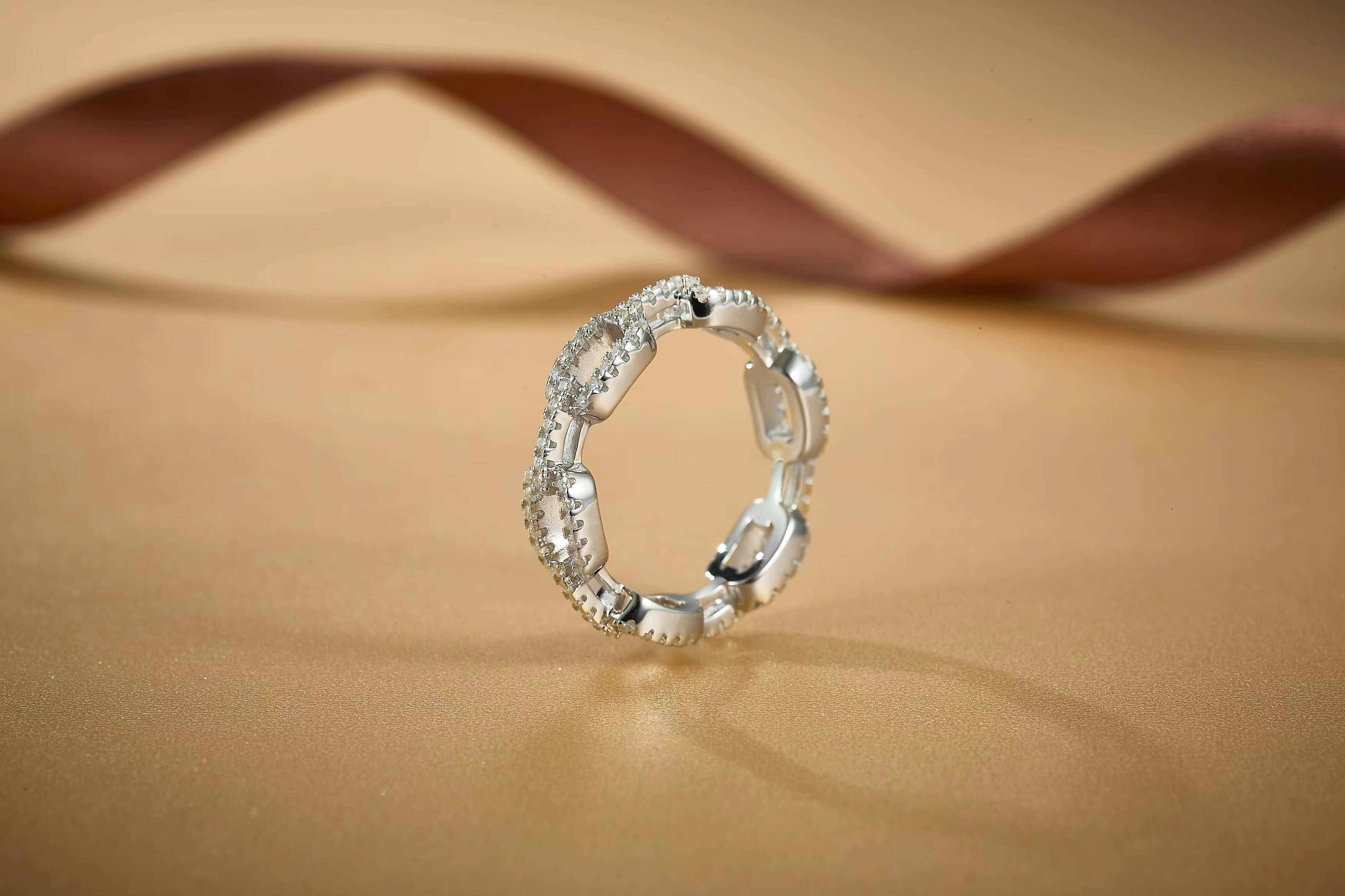 Fine Jewelry 925 Sterling Silver Eternity Cuban Ring GRA Certified VVS Moissanite Iced Out HipHop Style for Men Women Wedding