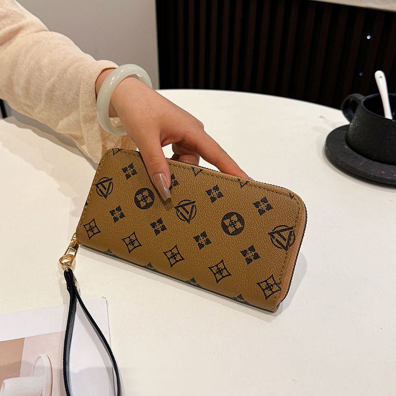 Luxury Brand Designer Wallet Vintage Handbag for Women Fashion Beauty Exquisite Long Buckle Multi-Card Slot Coin Purse Large Banknote Wallet