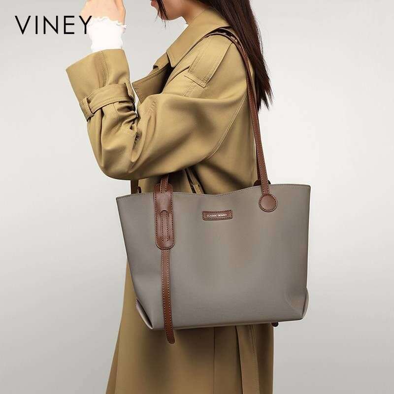 Niche High-capacity Tote Bags For Women 2025 New In Versatile Canvas Shoulder Bag Commuting Shopping Waterproof Totes Womens Bag
