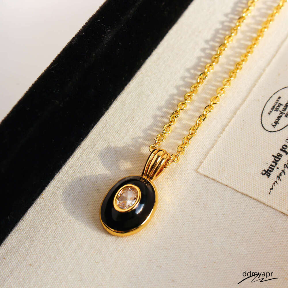 Niche High Quality Black Gold Enamel Glaze Oval Pendant Ddmyday Necklace Fashionable Zircon Layered Sweater Chain 762 Ddmyday