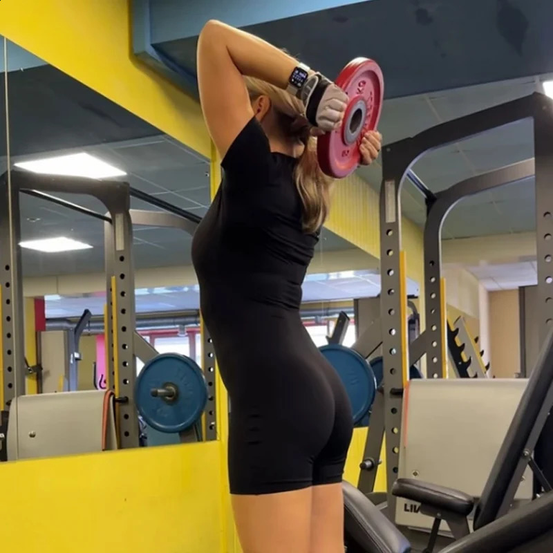 Zipper Dance Gym Jumpsuit Short Sleeve Playsuit Women Romper Sexy Yoga Fitness Overalls One Piece Sports Suit Workout Clothes 250904