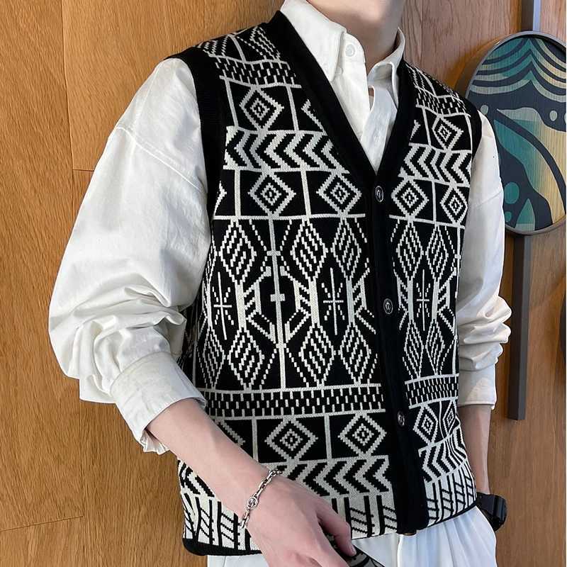 Mens Fashion Knitted Vest Vneck Button Down Sleeveless Jacket Mens Y2K Clothes Spring Autumn Trendy Casual VestsXJ250904