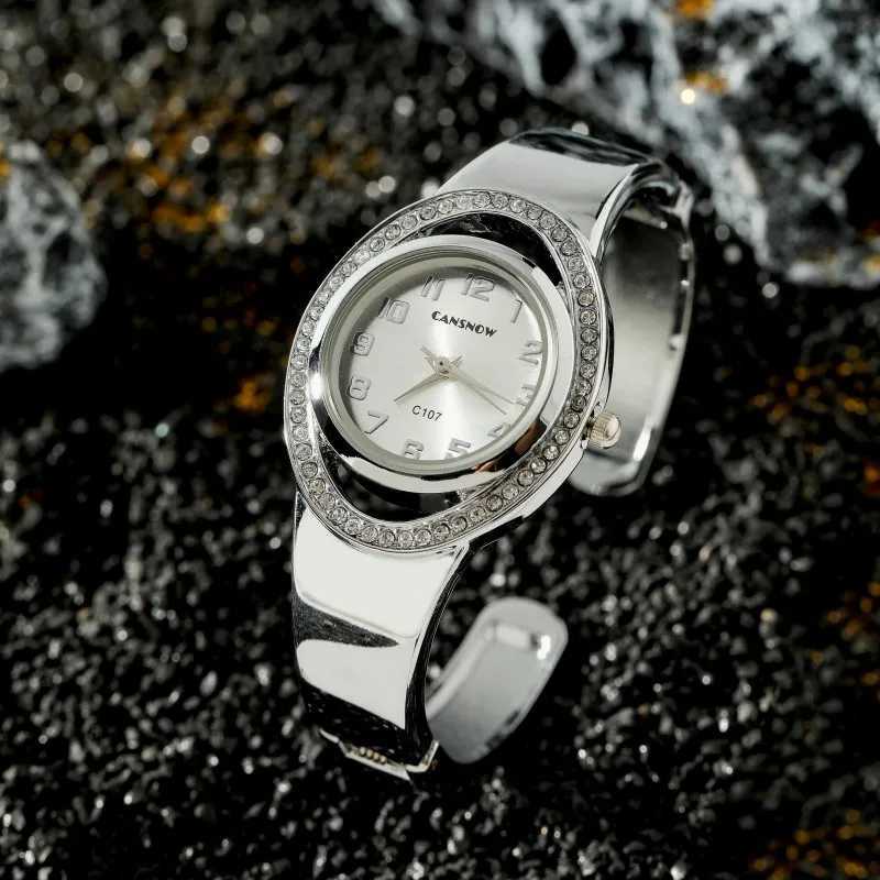 CANSNOW Luxury Fashion Round Dial Ladies Rhinestone Quartz Bracelet Watch Elegant Fem Clock Wens Saati Relojes X250904