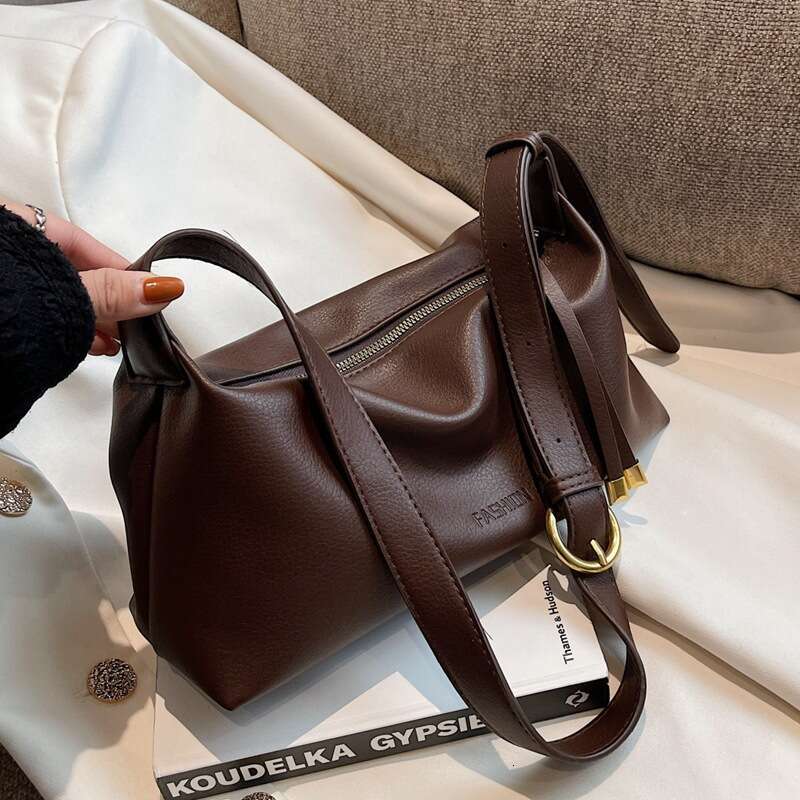 Large Capacity Free shipping designer Women's Spring and Summer Fashion Shoulder Textured Crossbody Class Commuting Tote Bag