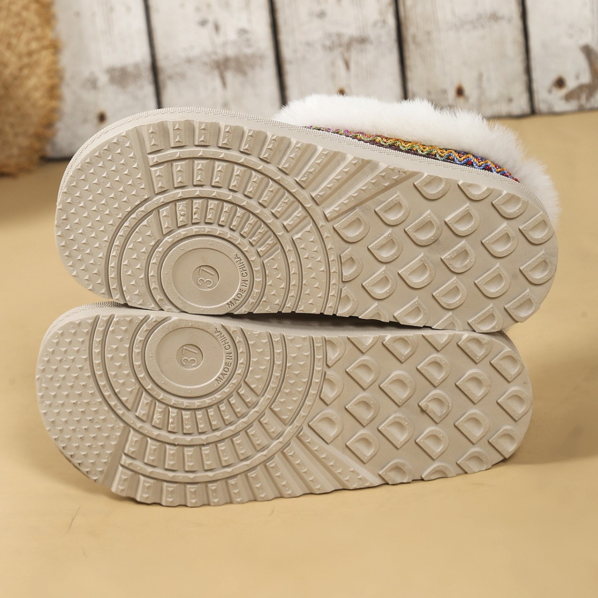 Free shipping designer Boots Large size snow boots women winter new style with plush women shoes warm boots cotton shoes Lightweight easy to wear