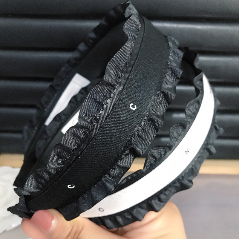 Classic Black and White Hairband Fashion Hairband Multi-functional Universal Hairband Fashionable French Hairpin Essential for Daily Outfits with Logo