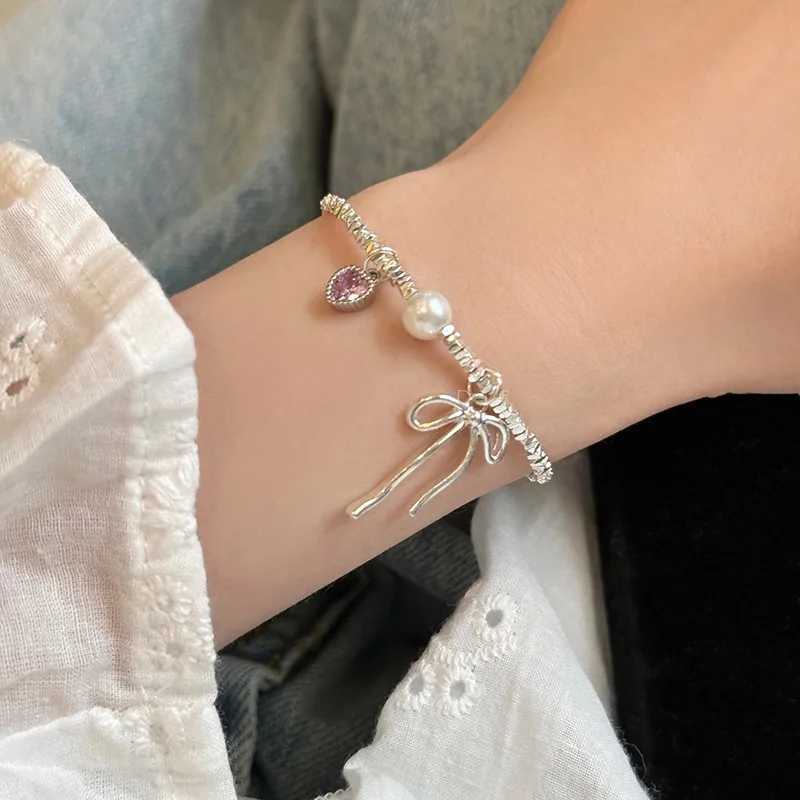 Fashion Irregularis Pearl Bracelets Silver Color Ladies Bracelet for Women Bead Chain Imitation Pearls Party Jewelry GiftXJ250904