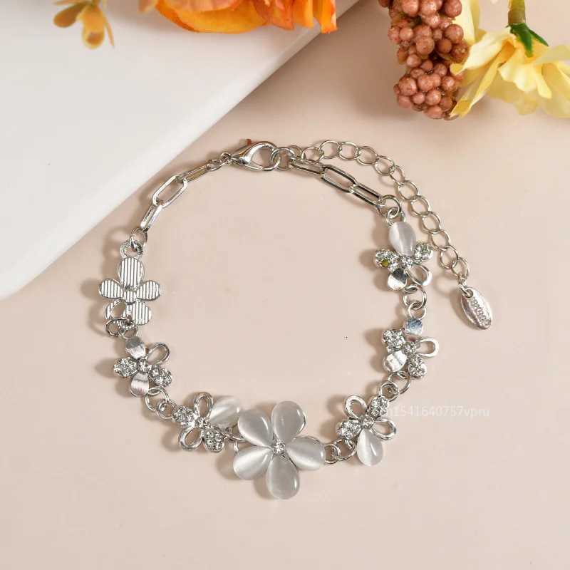 Charming SilveryGold Plated Women Pink Cats Eye Opal Flower Chain Bracelet Gift For Women GirlXJ250904