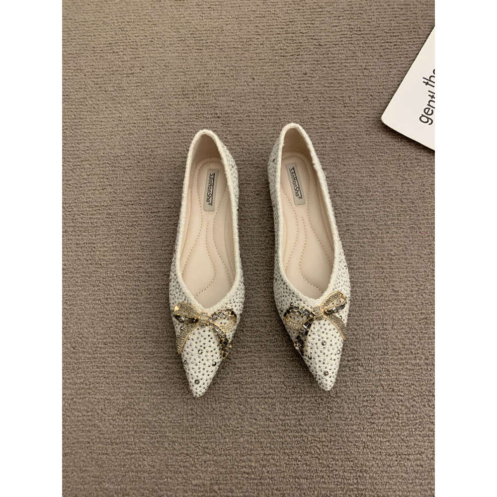 Rhinestone Bow Flat for Women 2025 Spring Autumn Designer Shoe New Pointed Toe Shallow Mouth Commuter Grandma Shoes