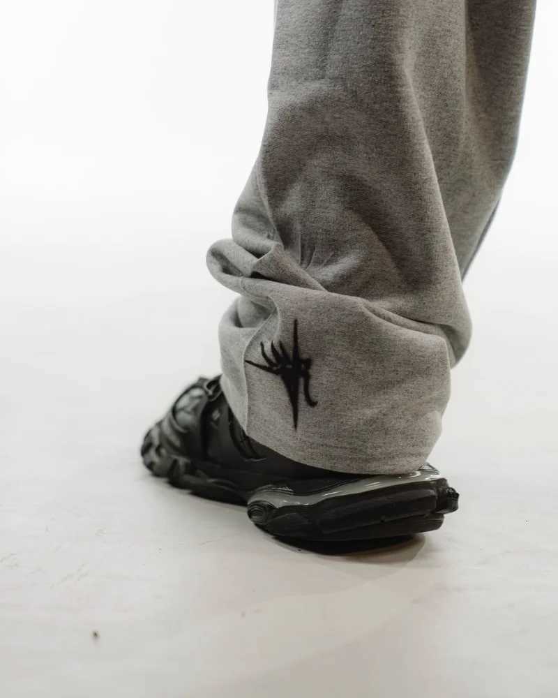 Harajuku retro fashion personality print design casual men pants Gothic trend sweatpants hip hop new loose straight pantsXJ250904