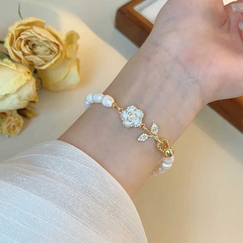 56mm Baroque Natural Freshwater Pearl Bracelets Vintage Style 17cm Length Fashion Charm Mens Bracelets Jewelry Gift Y250904