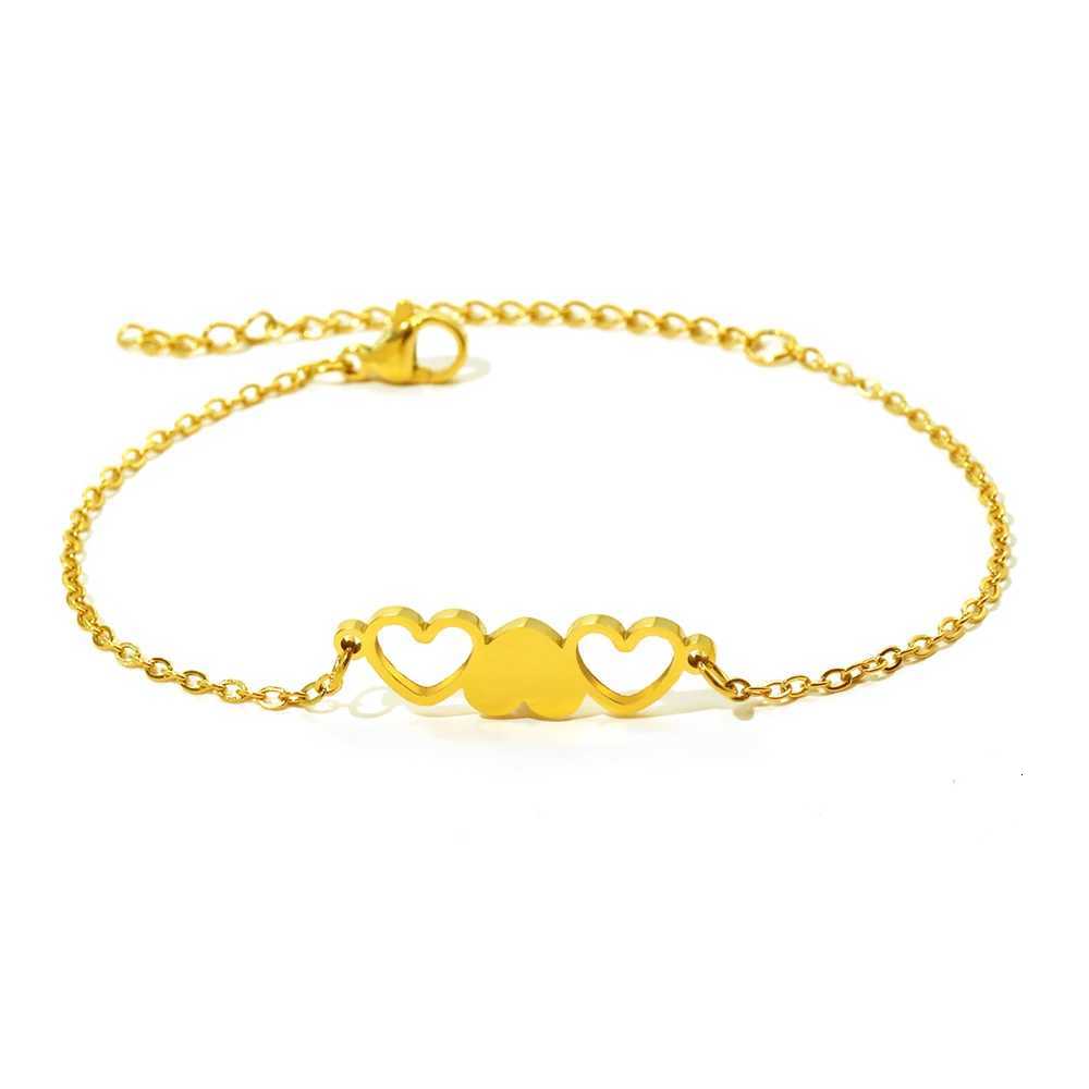 Stainl Steel Bracelets Atmosphere Openworked Heart She Chain Tren Fine Bracelet For Women Jewerlry Exquisite Holiday GiftXJ250904