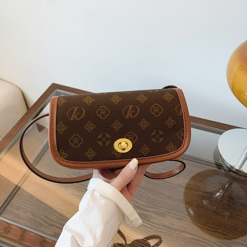 High-end bag for women 2025 new retro fashion temperament printed saddle bag temperament versatile shoulder messenger bag