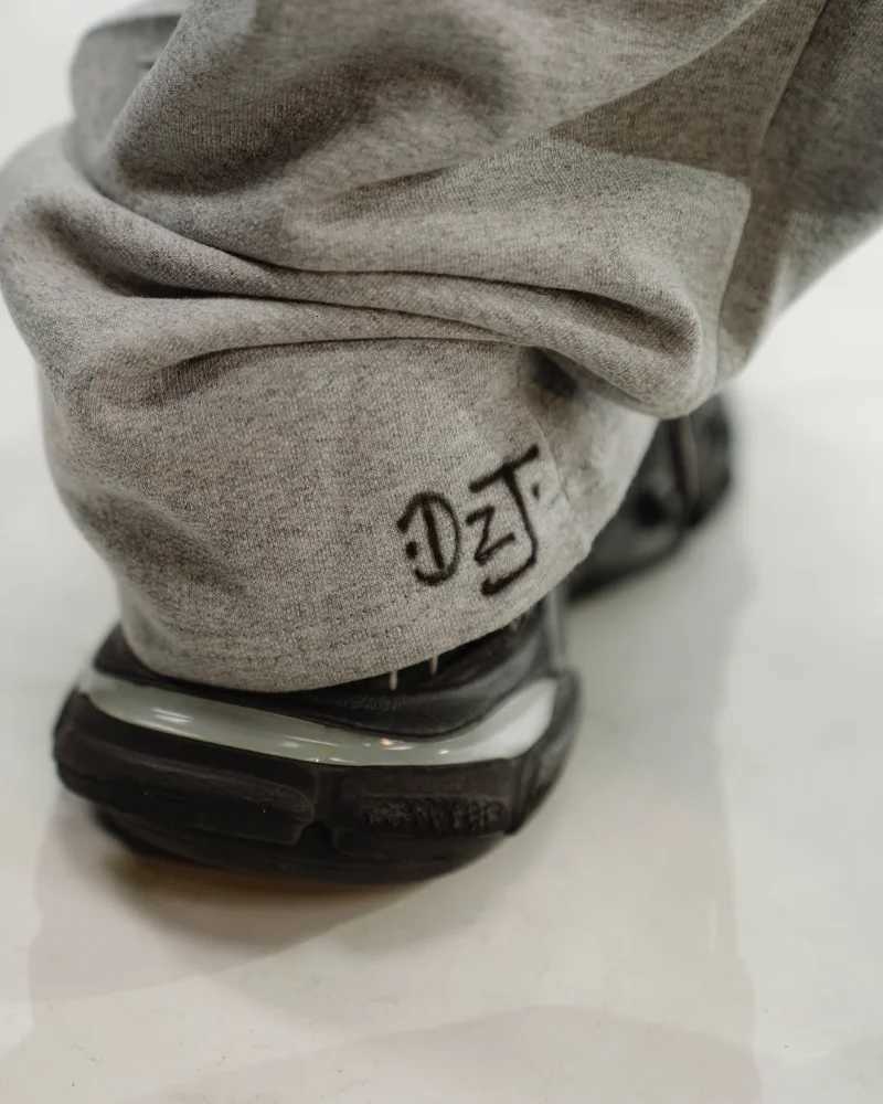 Harajuku retro fashion personality print design casual men pants Gothic trend sweatpants hip hop new loose straight pantsXJ250904